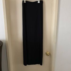 Long side slit knit skirt